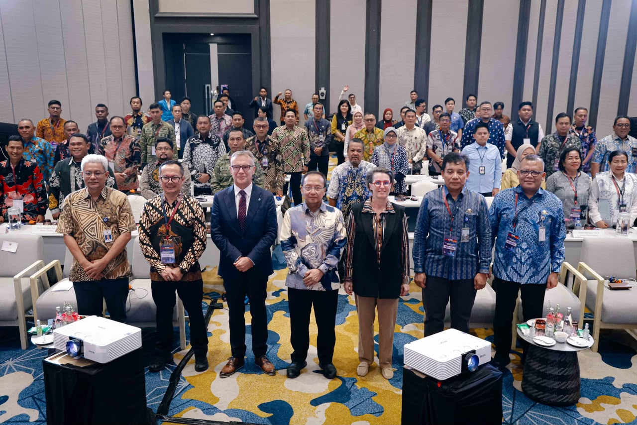 Tingkatkan Keselamatan Pelayaran, Kemenhub Perkuat Sistem Kenavigasian Bersama IALA